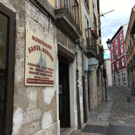 Martinez Del Campo *
